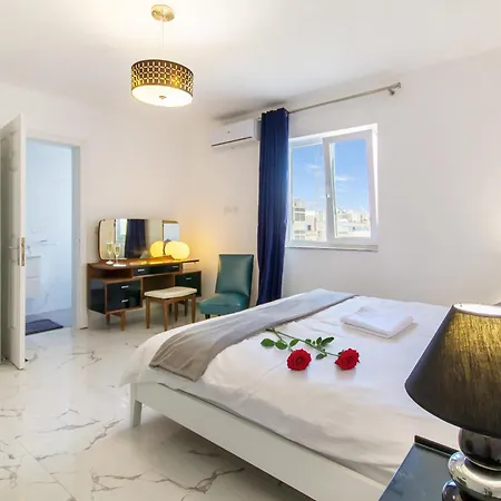 A Sunny Penthouse Modern 2 Bdr - - Happy 公寓 斯利马