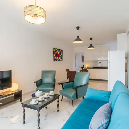 A Sunny Penthouse Modern 2 Bdr - - Happy * סליאמה